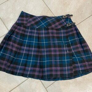 Size 38 (size 16w-18w) Pink/Blue/Black/White Kilt with buckles and kilt pin